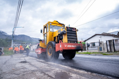 Avanza las obras de repavimentación en Gobernador Paz