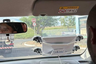 Alerta vial en rutas fueguinas: multarán a quienes lleven antenas satelitales en el parabrisas