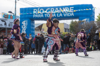 Río Grande se vistió de Carnaval con más de 500 artistas de la provincia