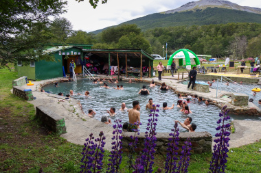 Tolhuin lanzó promociones para incentivar las visitas a las termas durante el otoño