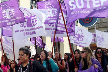 SUTEF inicia retención de servicios a partir de este lunes 