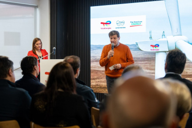 Melella encabezó de la inauguración del parque eólico más austral del mundo