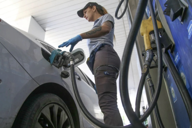 La venta de combustibles cae en picada y acumula tres meses consecutivos en baja