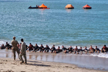 Jóvenes de Río Grande contarán con apoyo municipal para ingresar a la Armada
