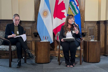 Castillo presentó el potencial hidrocarburífero fueguino ante referentes del sector energético internacional
