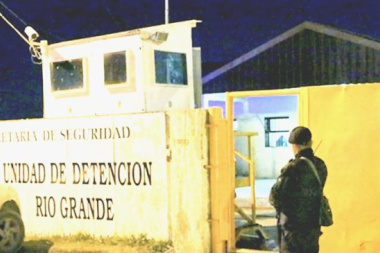 Allanamientos en viviendas de agentes penitenciarios por una denuncia de apremios en la cárcel de Río Grande