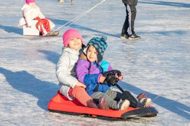 "Invierno Activo": disfrutá de la pista de patinaje del Cono de Sombra