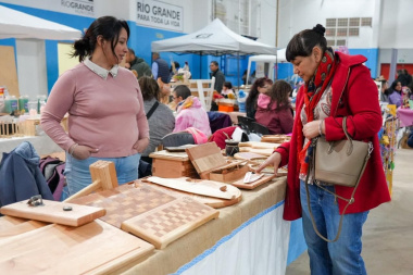 El Mercado en Tu Barrio volvió a acercar precios accesibles a las familias de Río Grande