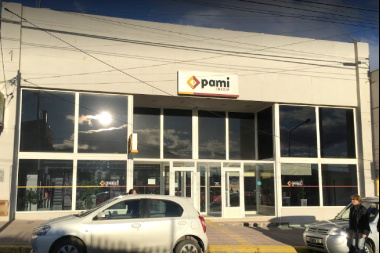 Investigan una presunta estafa millonaria contra Pami en Río Grande