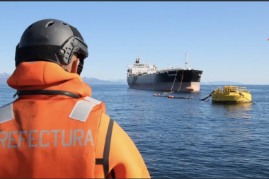 La verdad sale a la luz: Prefectura Naval, el organismo nacional que autorizó las operaciones del buque inglés en Cullen 