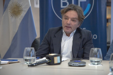 Cómo son las medidas de desendeudamiento que anunció el Gobernador 