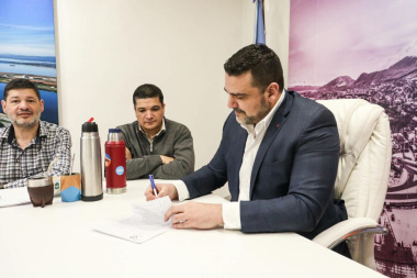 La Municipalidad de Ushuaia acordó un nuevo aumento salarial del 8,24% 