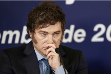Milei enfrenta un alto nivel de desaprobación: 58% rechaza su gestión y crecen las dudas sobre la economía