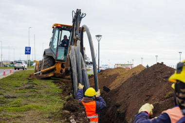 El Municipio trabaja en la extensión de las redes de agua y gas del Edificio de la Dignidad