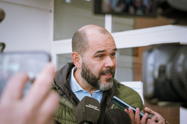 Cruzaron al diputado Agustín Tita (FORJA)  por ausentarse en una sesión clave contra Milei