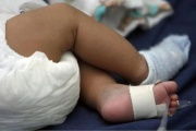 Bebe fracturada motiva denuncia en el Hospital de Río Grande