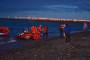 Rescatan a un hombre que se tiró del puente en Río Grande 