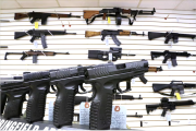 Habilitan la compra y tenencia de armas semiautomáticas