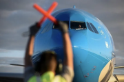 Sin vuelos en vacaciones de invierno: aeronáuticos van al paro en reclamo de mejoras salariales