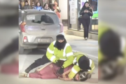 Le tiró la moto encima a un Policia para huir de un control en Ushuaia