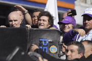 Sospechan que Milei podría planear un autogolpe durante el cierre de campaña para captar electores