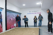 La Municipalidad inauguró la primera cancha de tejo techada
