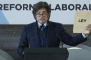 Milei impusla una reforma laboral que elimina juicios, limita paritarias y reduce derechos laborales