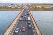Quieren que el puente Mosconi tenga una vía de tres carriles para aliviar el tránsito