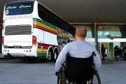 Nación deja de financiar pasajes gratis en micros de larga distancia a discapacitados, trasplantados y niños con cáncer