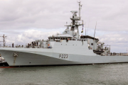 Provocación: Buque militar británico ingresó a aguas argentinas sin autorización