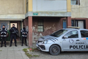 Acusado de golpear a un niño, terminó con los dedos fracturados tras una brutal golpiza