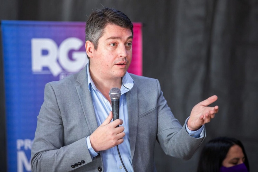 “Desmantelar el esfuerzo de un pueblo es lo opuesto a construir futuro”