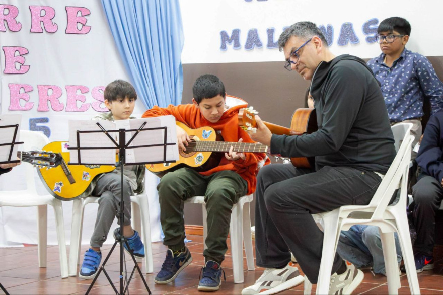 Más de 4700 vecinos y vecinas participaron de las actividades en los Centros Comunitarios Municipales en 2025